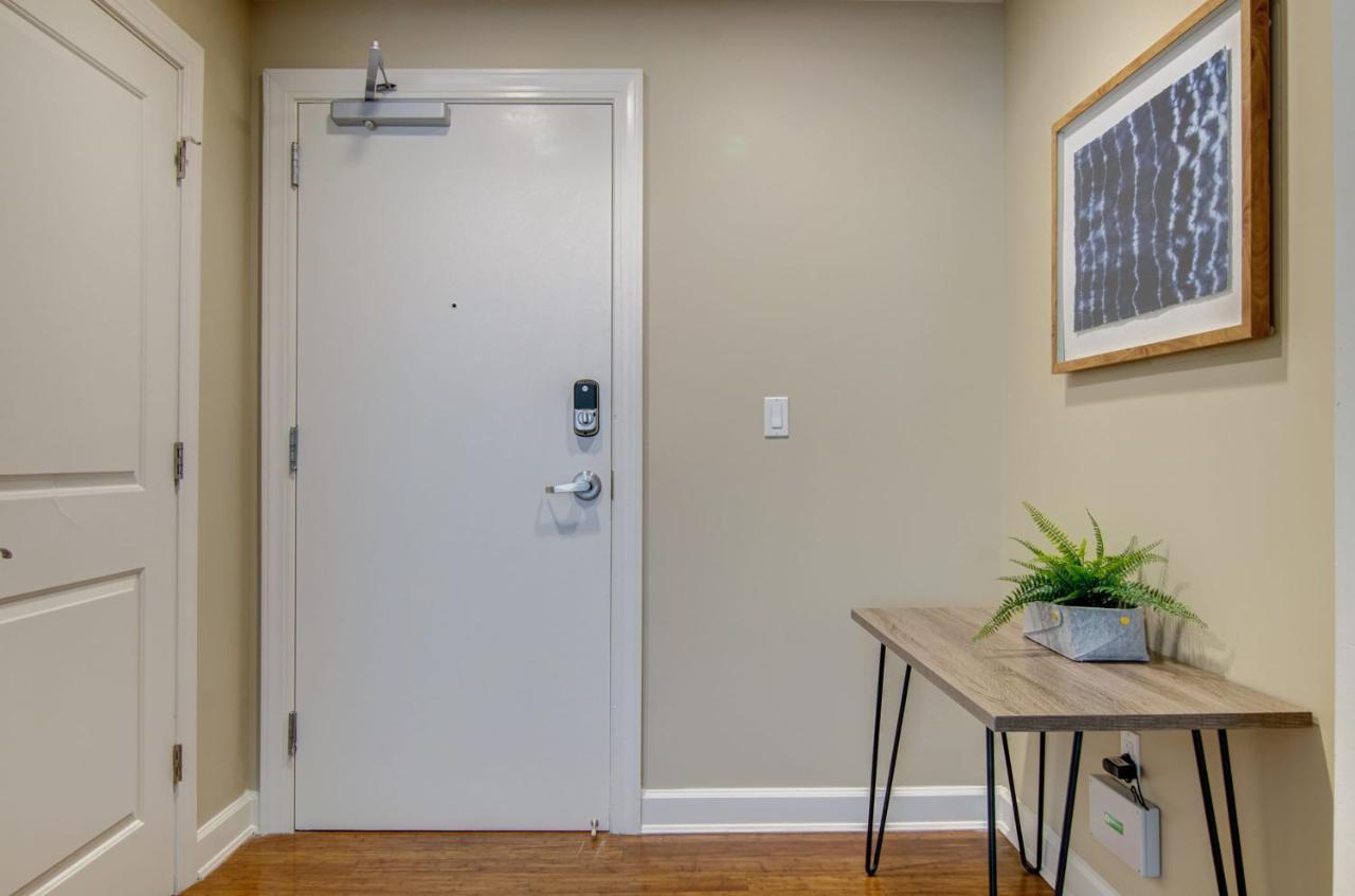 Abode Memphis - Downtown Madison Ave Apartment ภายนอก รูปภาพ
